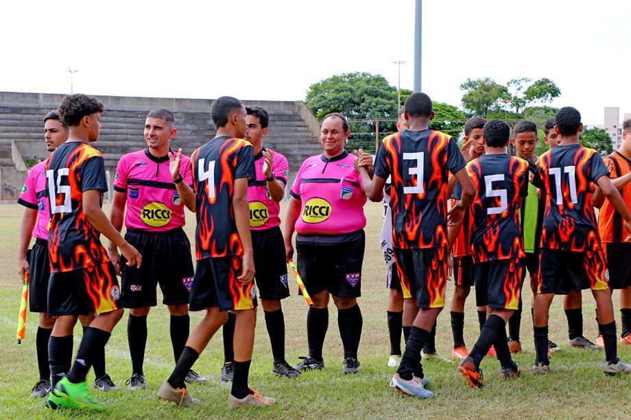 E.F. Pedrinho e EFMC Recanto do Galo são os campeões do Campeonato Municipal de Futebol Categoria de Base sub-11 e sub-15