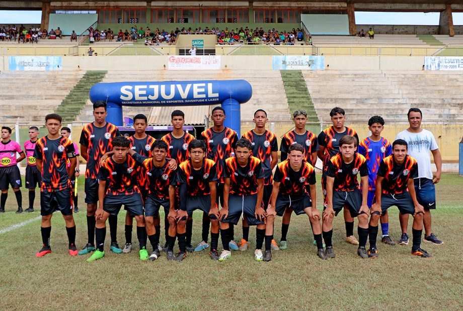 E.F. Pedrinho e EFMC Recanto do Galo são os campeões do Campeonato Municipal de Futebol Categoria de Base sub-11 e sub-15