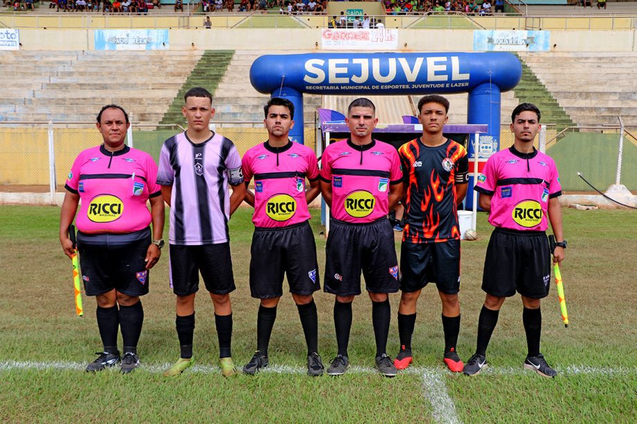 E.F. Pedrinho e EFMC Recanto do Galo são os campeões do Campeonato Municipal de Futebol Categoria de Base sub-11 e sub-15