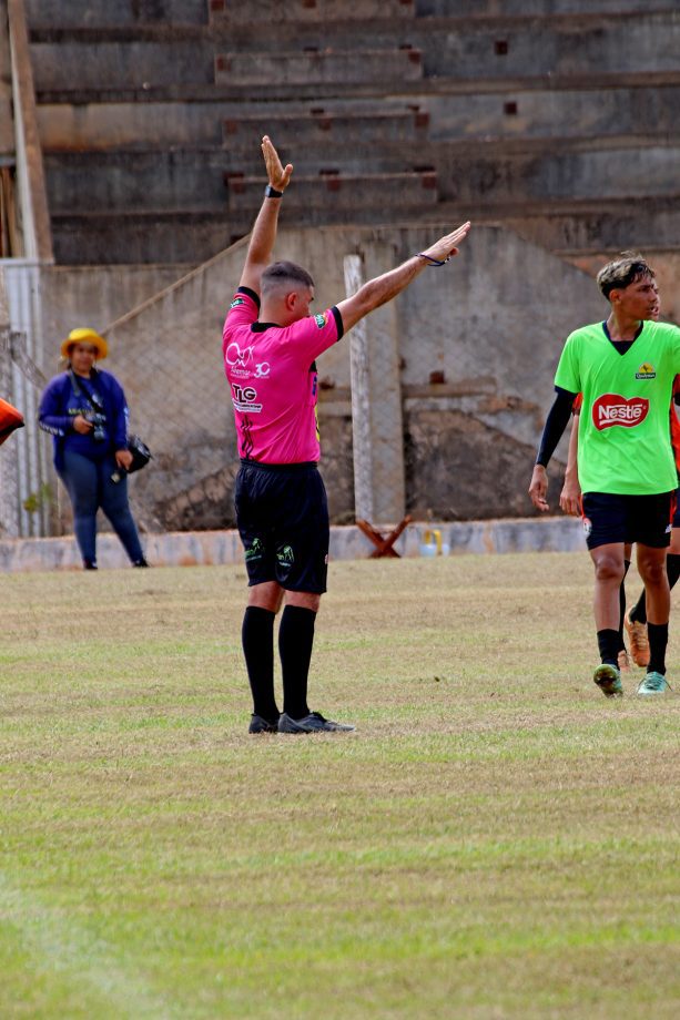 E.F. Pedrinho e EFMC Recanto do Galo são os campeões do Campeonato Municipal de Futebol Categoria de Base sub-11 e sub-15