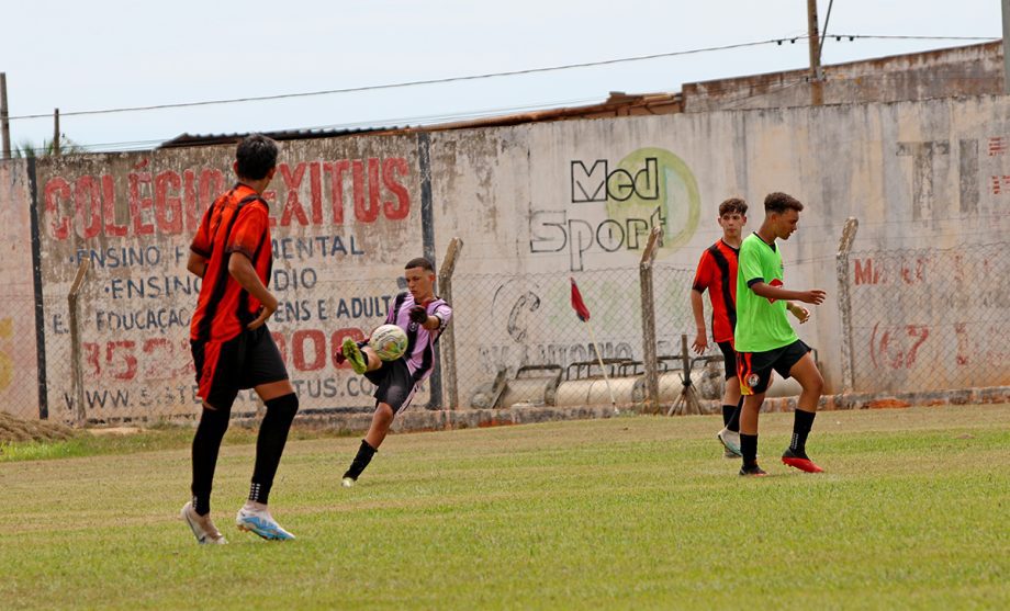 E.F. Pedrinho e EFMC Recanto do Galo são os campeões do Campeonato Municipal de Futebol Categoria de Base sub-11 e sub-15