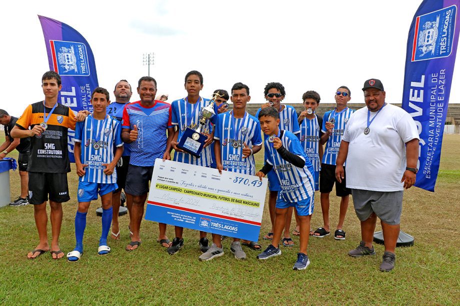 E.F. Pedrinho e EFMC Recanto do Galo são os campeões do Campeonato Municipal de Futebol Categoria de Base sub-11 e sub-15