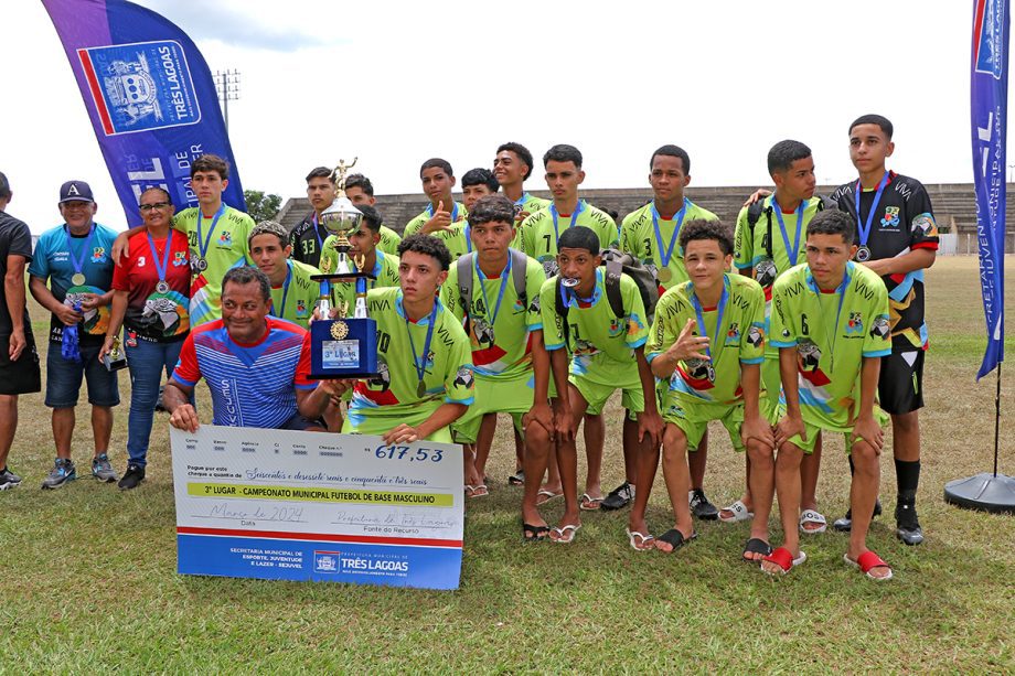 E.F. Pedrinho e EFMC Recanto do Galo são os campeões do Campeonato Municipal de Futebol Categoria de Base sub-11 e sub-15