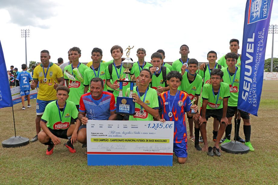 E.F. Pedrinho e EFMC Recanto do Galo são os campeões do Campeonato Municipal de Futebol Categoria de Base sub-11 e sub-15