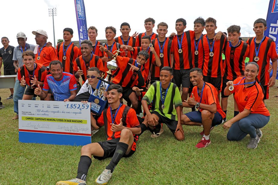 E.F. Pedrinho e EFMC Recanto do Galo são os campeões do Campeonato Municipal de Futebol Categoria de Base sub-11 e sub-15