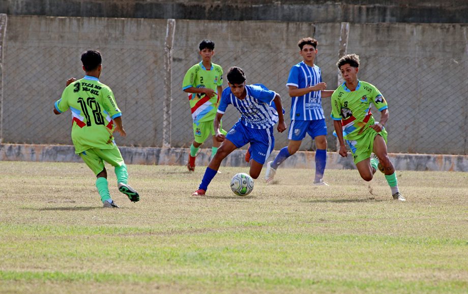 E.F. Pedrinho e EFMC Recanto do Galo são os campeões do Campeonato Municipal de Futebol Categoria de Base sub-11 e sub-15