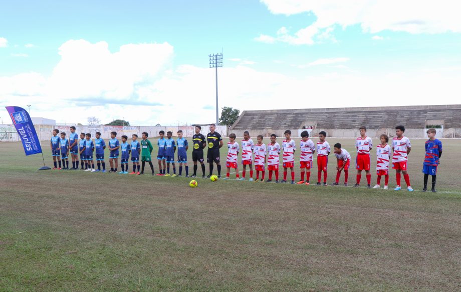 E.F. Pedrinho e EFMC Recanto do Galo são os campeões do Campeonato Municipal de Futebol Categoria de Base sub-11 e sub-15