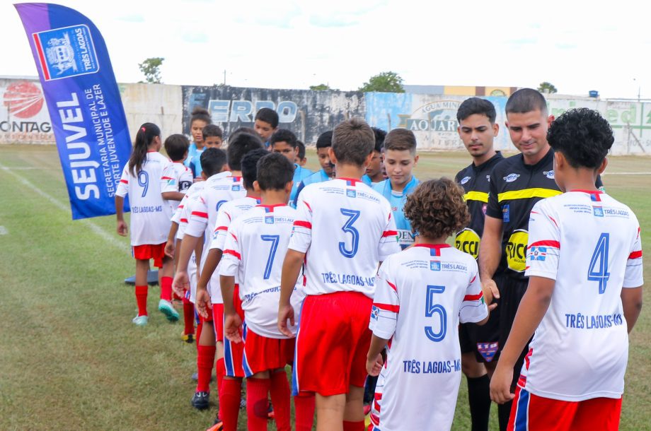 E.F. Pedrinho e EFMC Recanto do Galo são os campeões do Campeonato Municipal de Futebol Categoria de Base sub-11 e sub-15