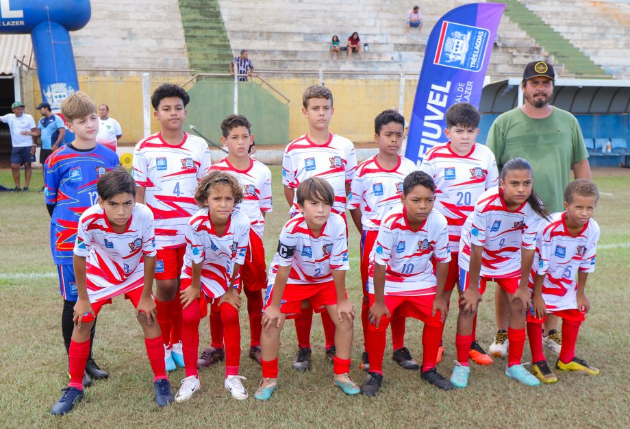 E.F. Pedrinho e EFMC Recanto do Galo são os campeões do Campeonato Municipal de Futebol Categoria de Base sub-11 e sub-15