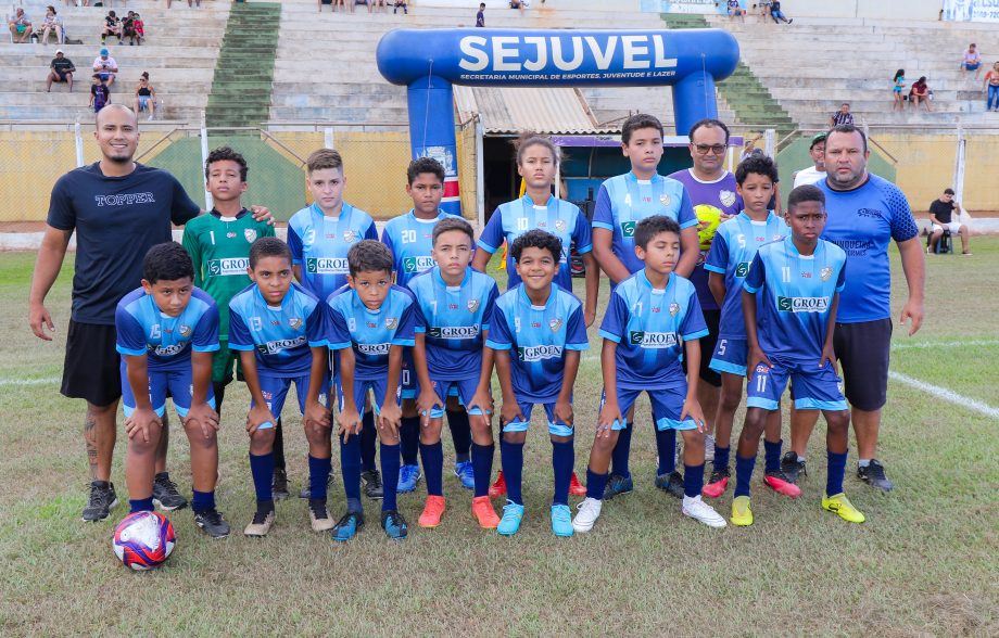 E.F. Pedrinho e EFMC Recanto do Galo são os campeões do Campeonato Municipal de Futebol Categoria de Base sub-11 e sub-15