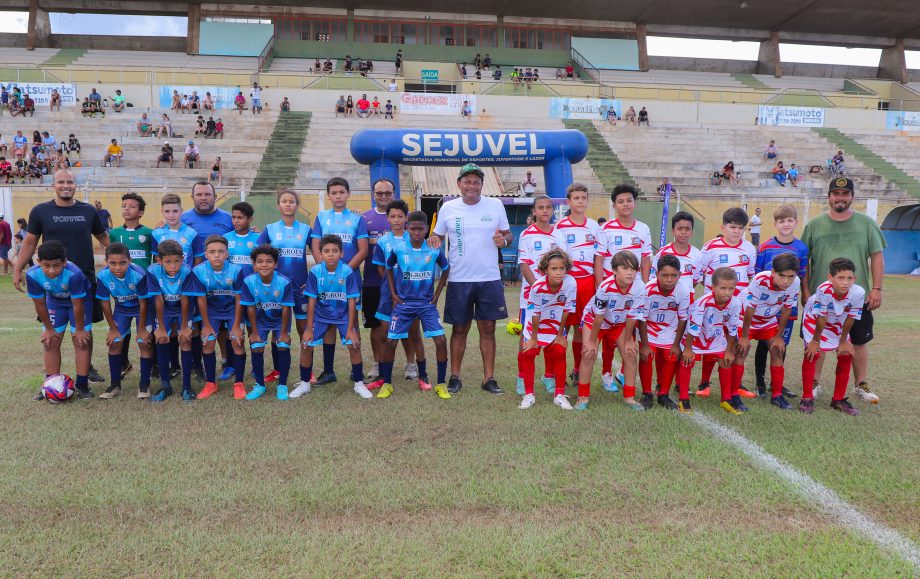 E.F. Pedrinho e EFMC Recanto do Galo são os campeões do Campeonato Municipal de Futebol Categoria de Base sub-11 e sub-15