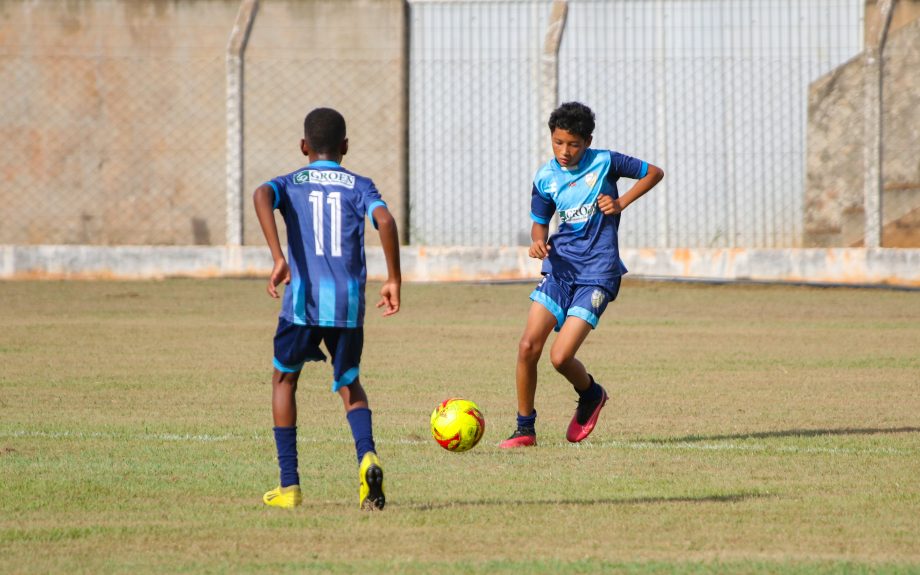 E.F. Pedrinho e EFMC Recanto do Galo são os campeões do Campeonato Municipal de Futebol Categoria de Base sub-11 e sub-15