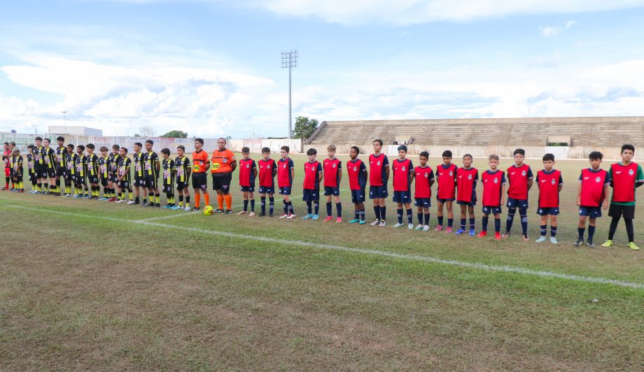 E.F. Pedrinho e EFMC Recanto do Galo são os campeões do Campeonato Municipal de Futebol Categoria de Base sub-11 e sub-15