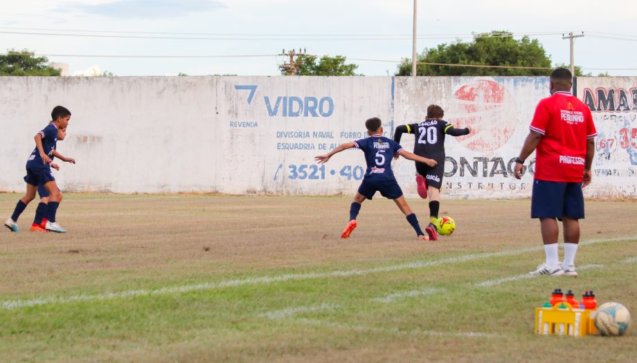 E.F. Pedrinho e EFMC Recanto do Galo são os campeões do Campeonato Municipal de Futebol Categoria de Base sub-11 e sub-15