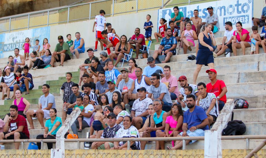 E.F. Pedrinho e EFMC Recanto do Galo são os campeões do Campeonato Municipal de Futebol Categoria de Base sub-11 e sub-15