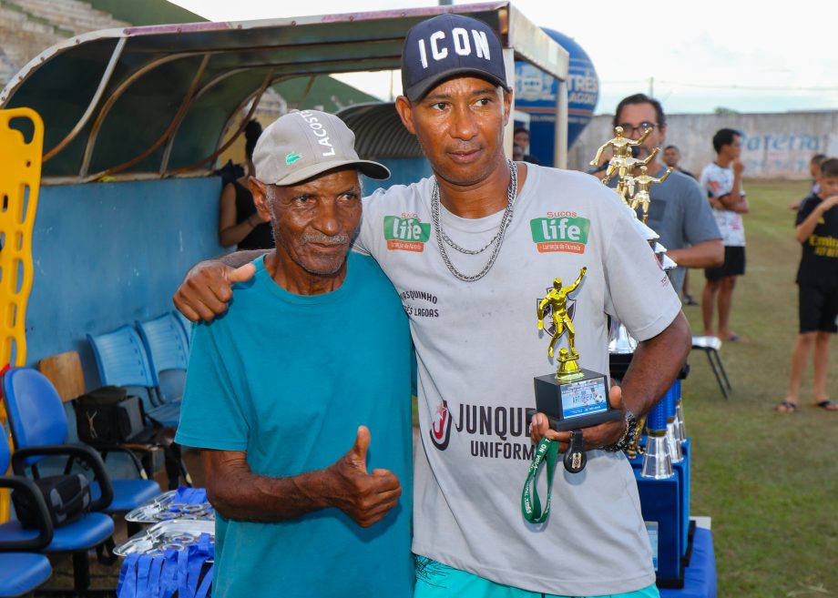 E.F. Pedrinho e EFMC Recanto do Galo são os campeões do Campeonato Municipal de Futebol Categoria de Base sub-11 e sub-15