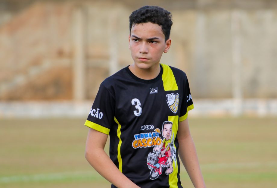 E.F. Pedrinho e EFMC Recanto do Galo são os campeões do Campeonato Municipal de Futebol Categoria de Base sub-11 e sub-15