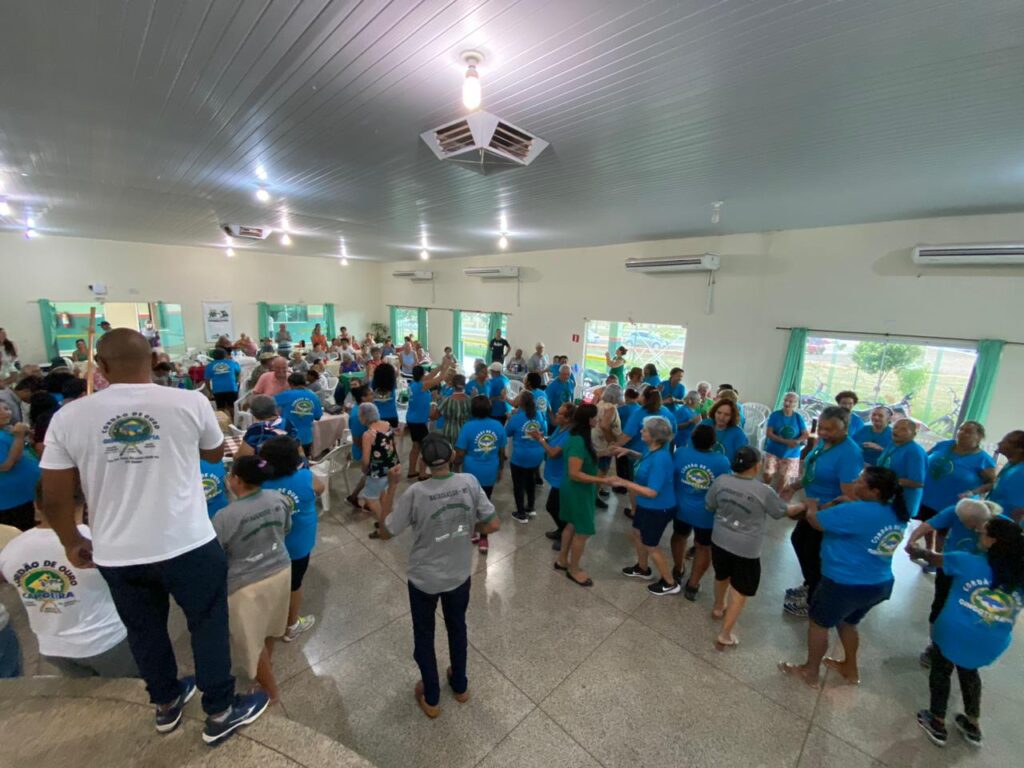 Idosos participantes do Serviço de Convivência da Melhor Idade celebram Dia Internacional da Mulher em Bataguassu