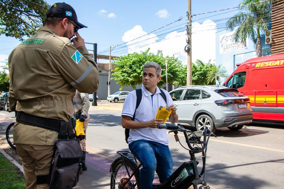 Deptran inicia campanha de orientação do uso de veículos de mobilidade individual