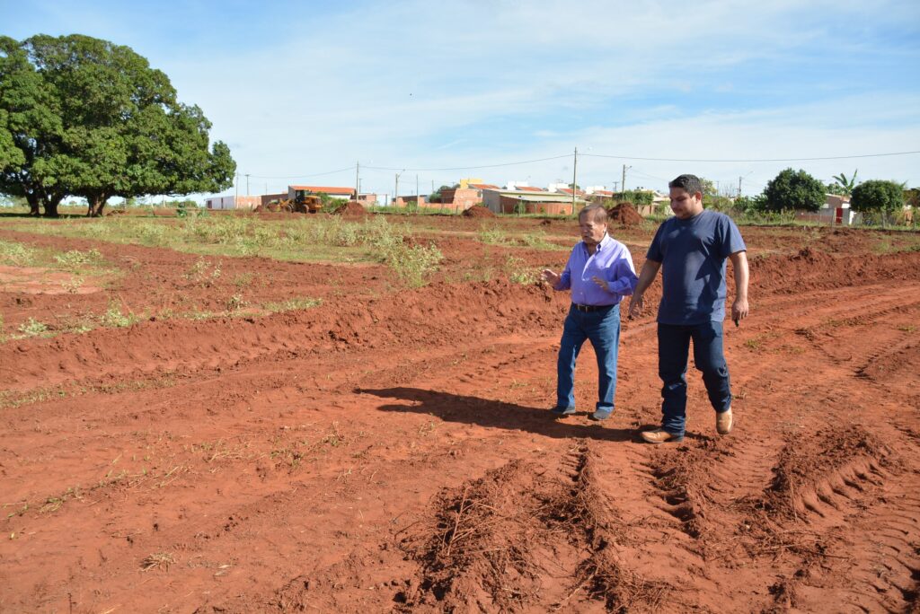 Prefeitura inicia o arruamento do Loteamento Amarildo Cruz após a doação de 736 terrenos