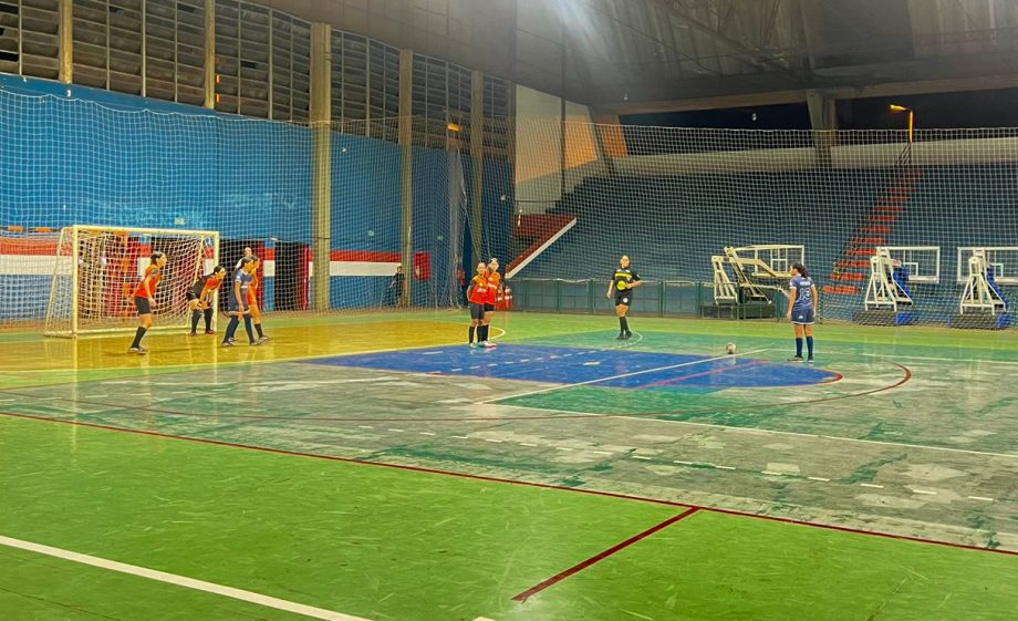 LULOCA é campeã do futsal feminino do JETs