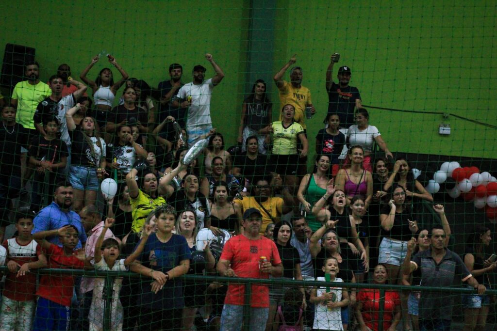 Equipe "Os Mlk é Liso" é campeã do Campeonato Municipal de Futsal Adulto Masculino edição 2024