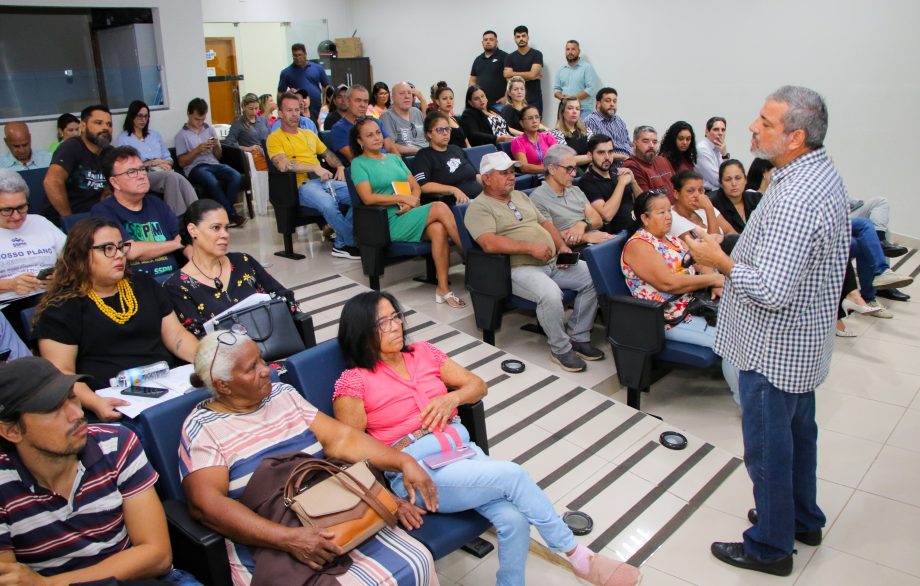População participa da Audiência Pública do Projeto de Lei das Diretrizes Orçamentárias de 2025 (LDO)