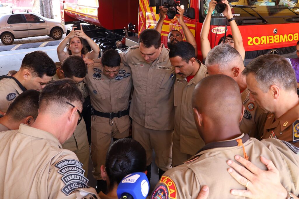 Governo de MS envia primeira equipe de bombeiros militares para ajudar no salvamento de vítimas no RS
