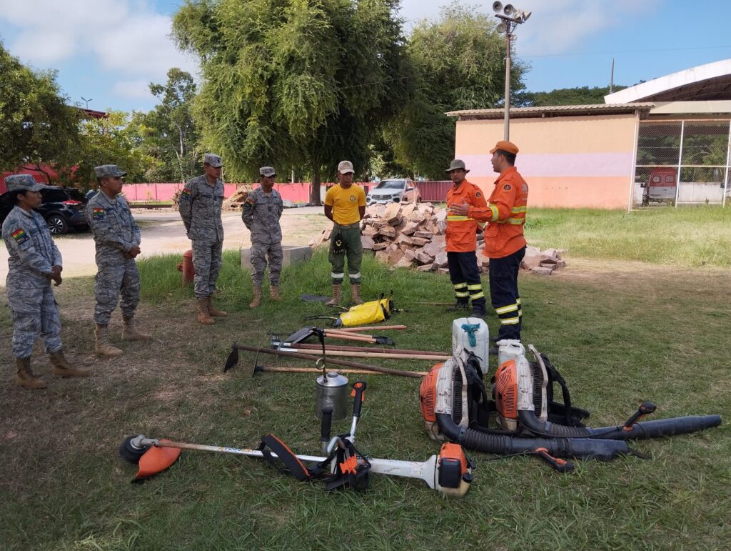 Incêndios florestais no Pantanal e em Naviraí mobilizam bombeiros de MS