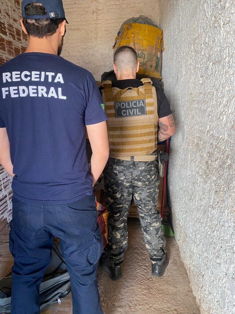 Operação conjunta entre Receita Federal, MAPA, Polícia Civil, Polícia Militar e Exército Brasileiro apreendem mais de 6 toneladas de mercadoria