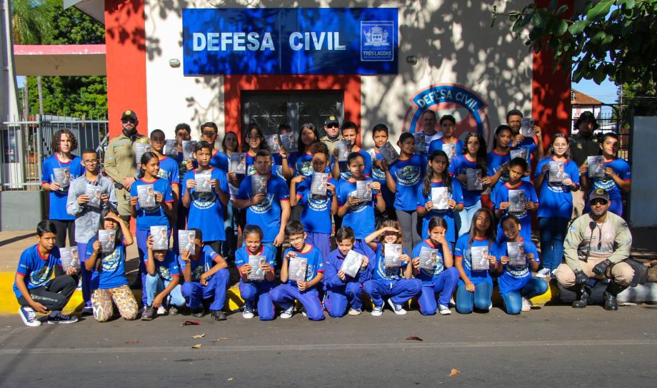 SMAS realiza blitz educativa em alusão ao junho prata