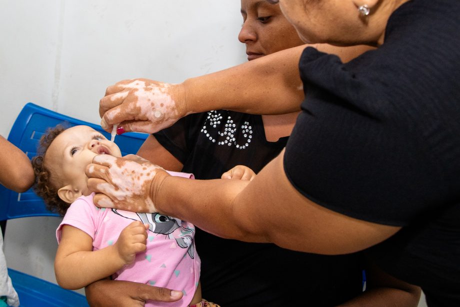 Saúde de Três Lagoas imuniza 374 crianças no Dia D de Imunização contra a Poliomielite