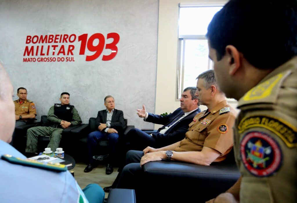 Com importante apoio ao Rio Grande do Sul, Governo de MS reconhece atuação de bombeiros e policiais