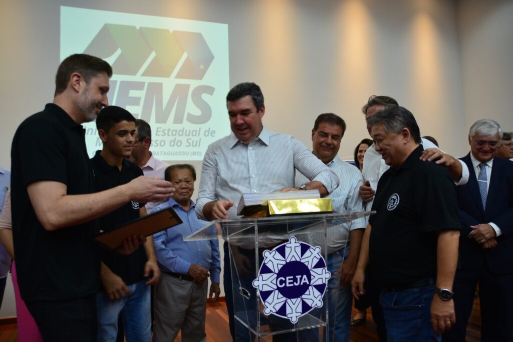 Em Bataguassu, Governo confirma obras e lança 2ª turma de Direito na UEMS