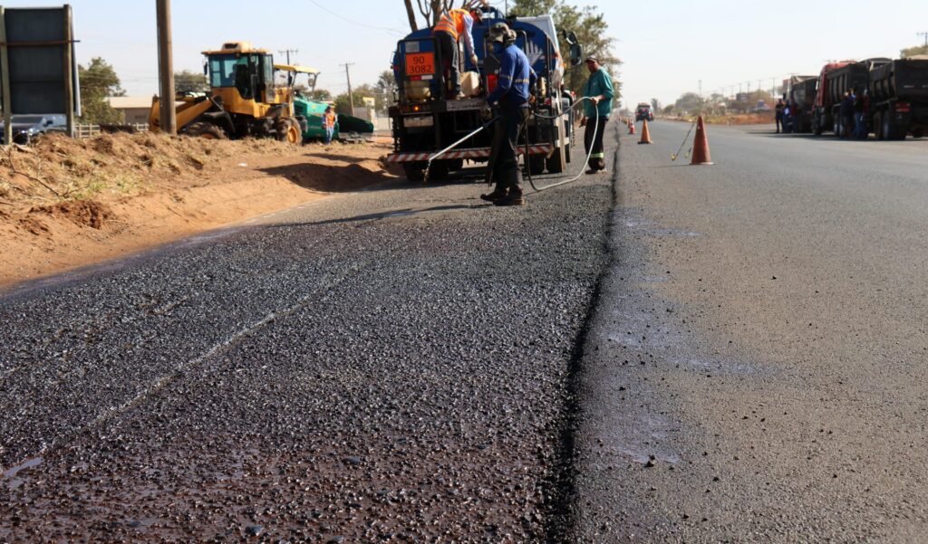 Moreninhas: obra do Governo de MS, recapeamento da avenida Gury Marques entra na fase final