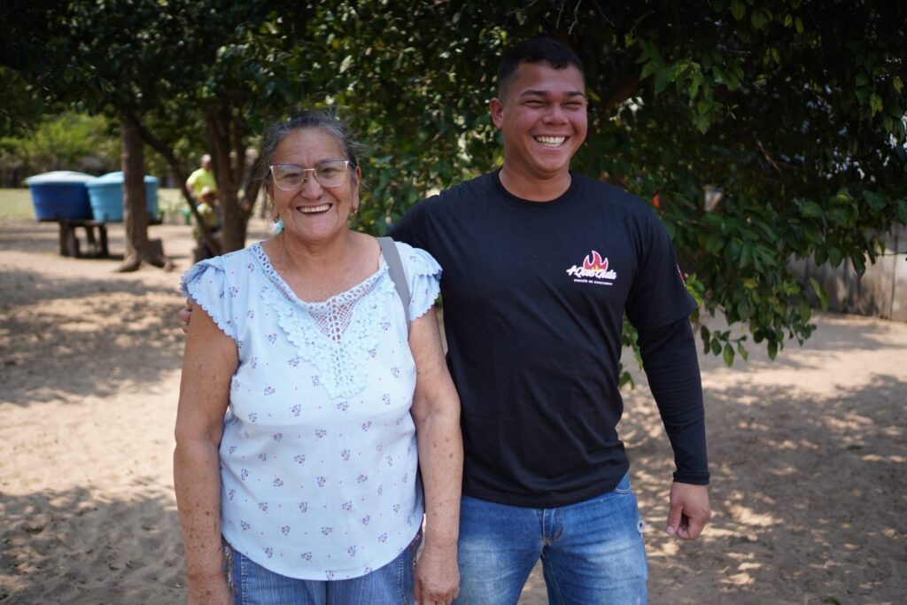 ‘Uma benção para todos’: ribeirinhos agradecem ajuda humanitária no coração do Pantanal