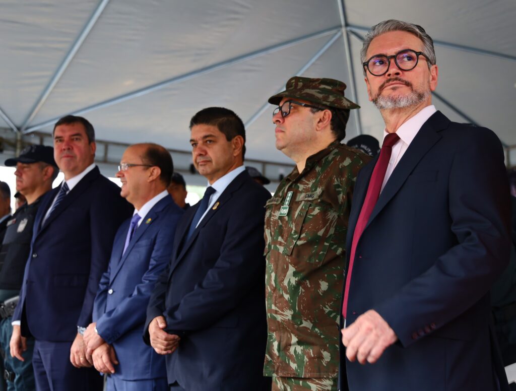 Delegado-Geral da Polícia Civil prestigia solenidade de formatura de 479 novos soldados da Polícia Militar em Campo Grande