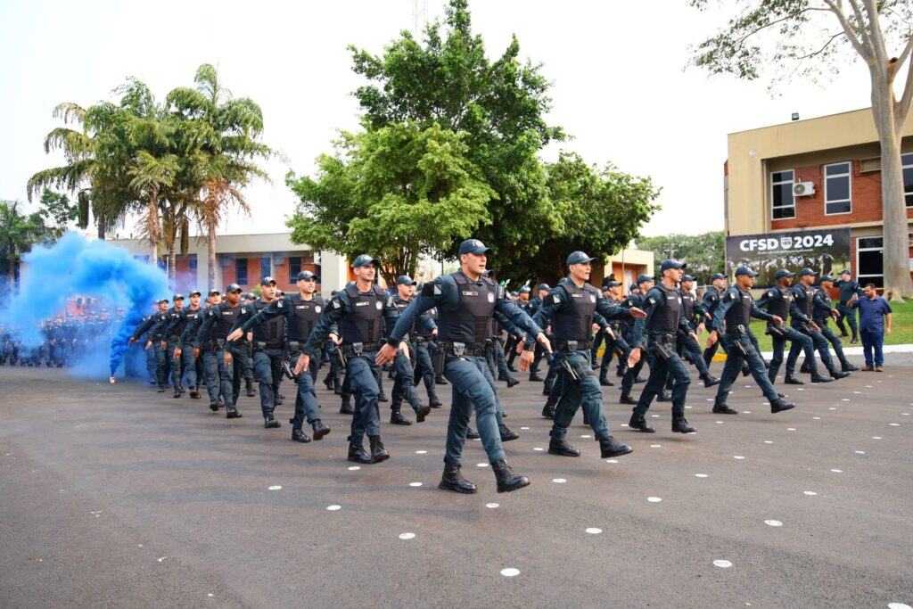 Delegado-Geral da Polícia Civil prestigia solenidade de formatura de 479 novos soldados da Polícia Militar em Campo Grande