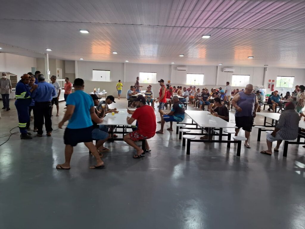 Reunião acalma ânimos e empresa realiza negociações com trabalhadores da Arauco em Inocência 