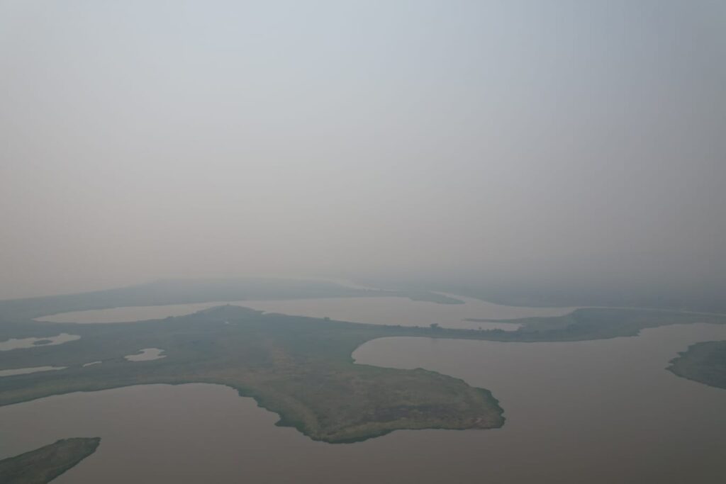 Incêndios florestais se intensificam em biomas de MS; na fronteira com a Bolívia, combate continua