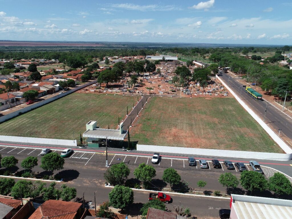 Cemitério Municipal está pronto para visitação no Dia de Finados