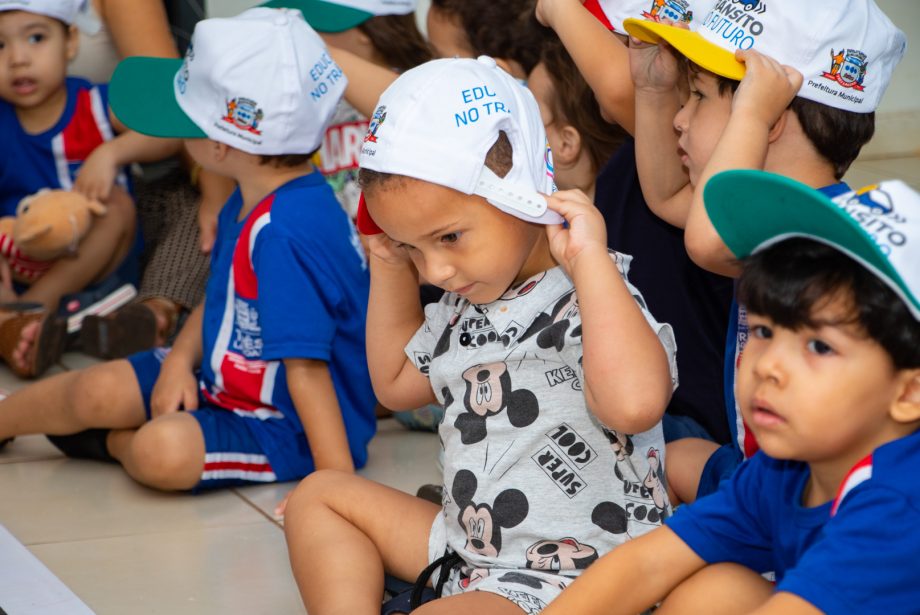 Deptran leva educação em segurança no trânsito para escolas e empresas de Três Lagoas