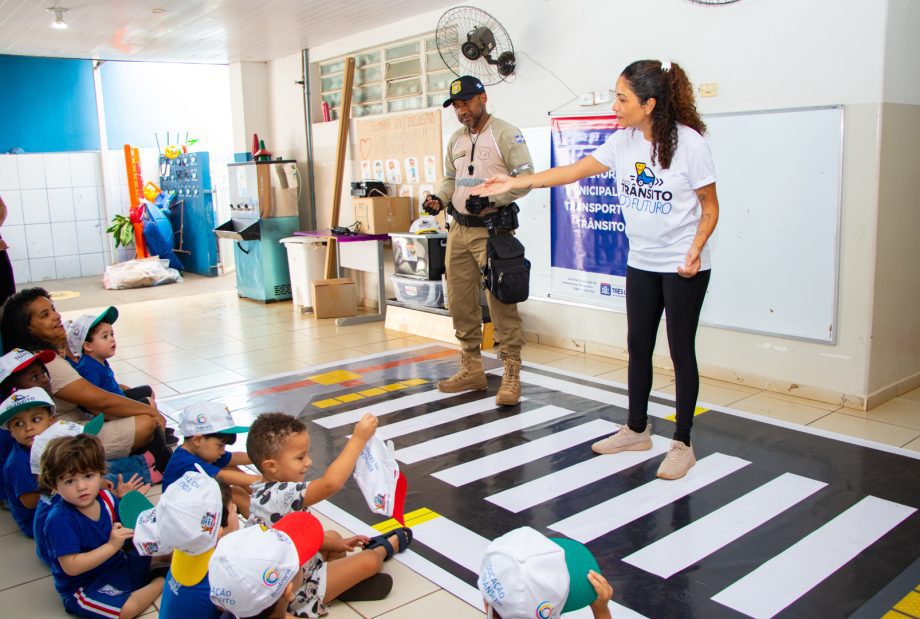 Deptran leva educação em segurança no trânsito para escolas e empresas de Três Lagoas