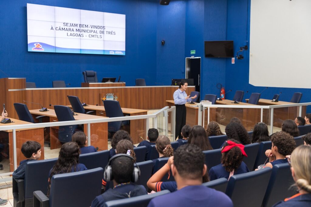 Escola do Legislativo retoma visitas guiadas em Três Lagoas