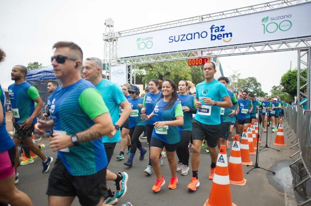 Corrida e Caminhada Suzano Faz Bem reúne 850 participantes e arrecada mais de 4,250 mil quilos de alimentos