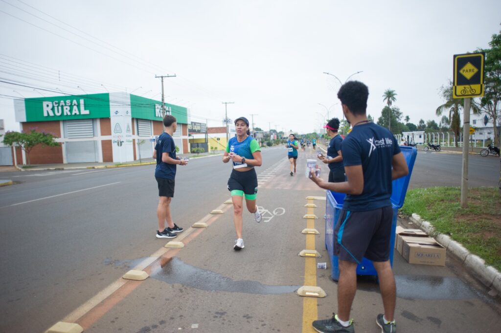 Corrida e Caminhada Suzano Faz Bem reúne 850 participantes e arrecada mais de 4,250 mil quilos de alimentos