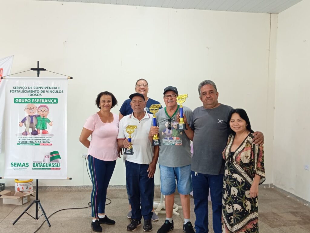 Prefeitura comemora mês do idoso com vasta programação que incluiu diversão no Clube do Sesi em Presidente Epitácio