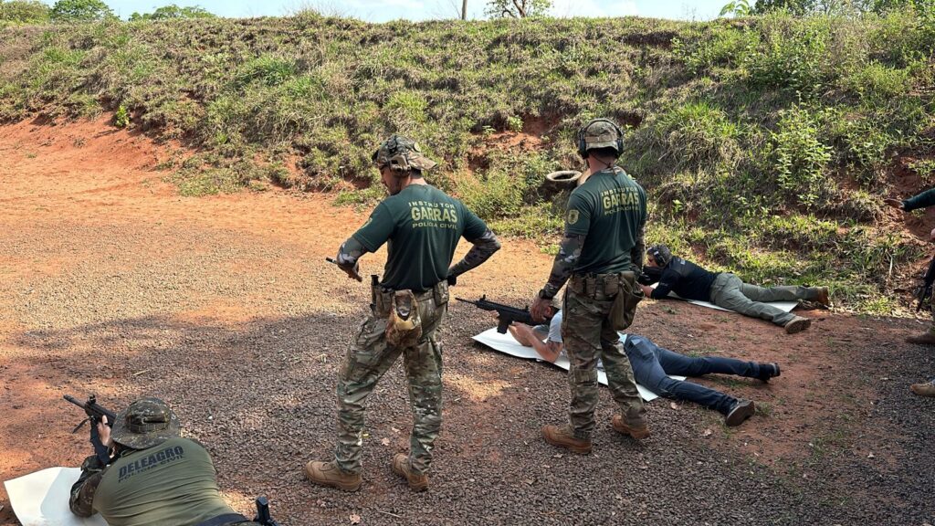 Polícia Civil ministra curso de habilitação em fuzil para agentes de unidades operacionais