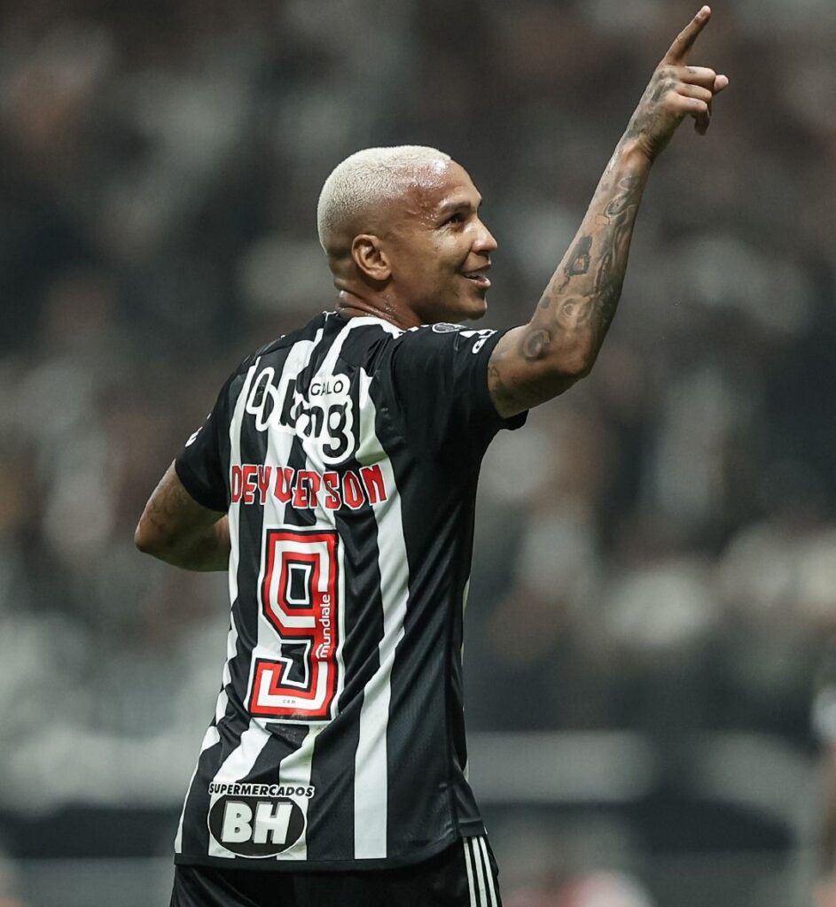 Atlético-MG e Botafogo vencem e ficam próximos da final da Libertadores