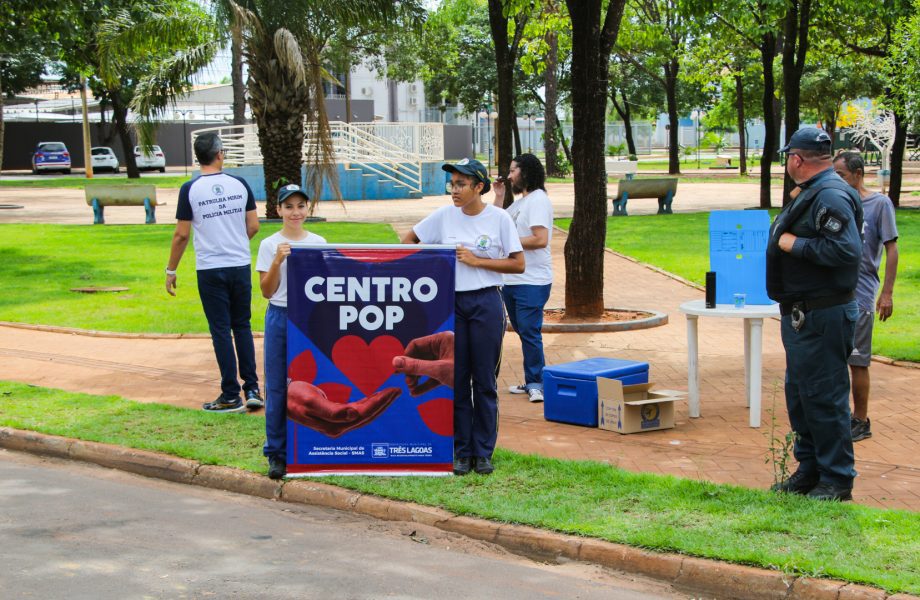 SMAS realiza blitz em alusão a campanha “Esmola Não, Cidadania Sim!”